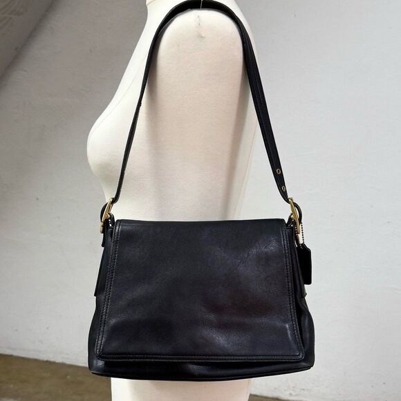 Vintage Coach Crossbody Black Genuine Leather Flap shoulder bag - Picture 2 of 10